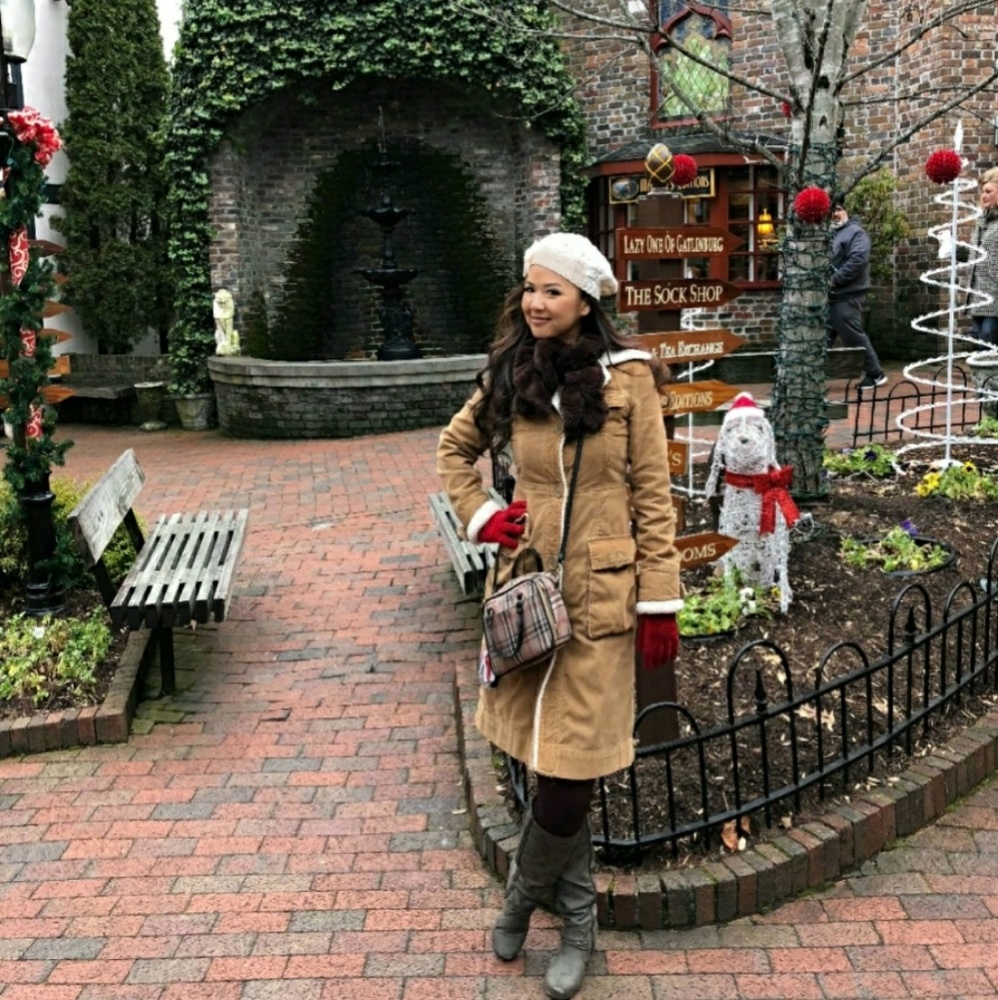 Cute American Eagle Outfitters pea coat